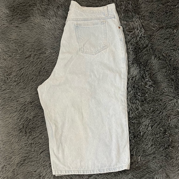 Vintage Liz Baker Long Bermuda Shorts - Picture 6 of 9